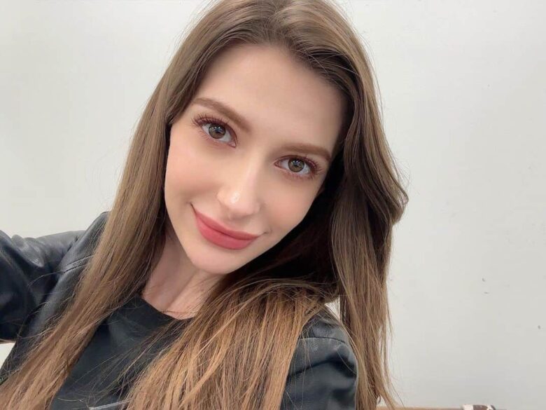 椎名カロリーナ